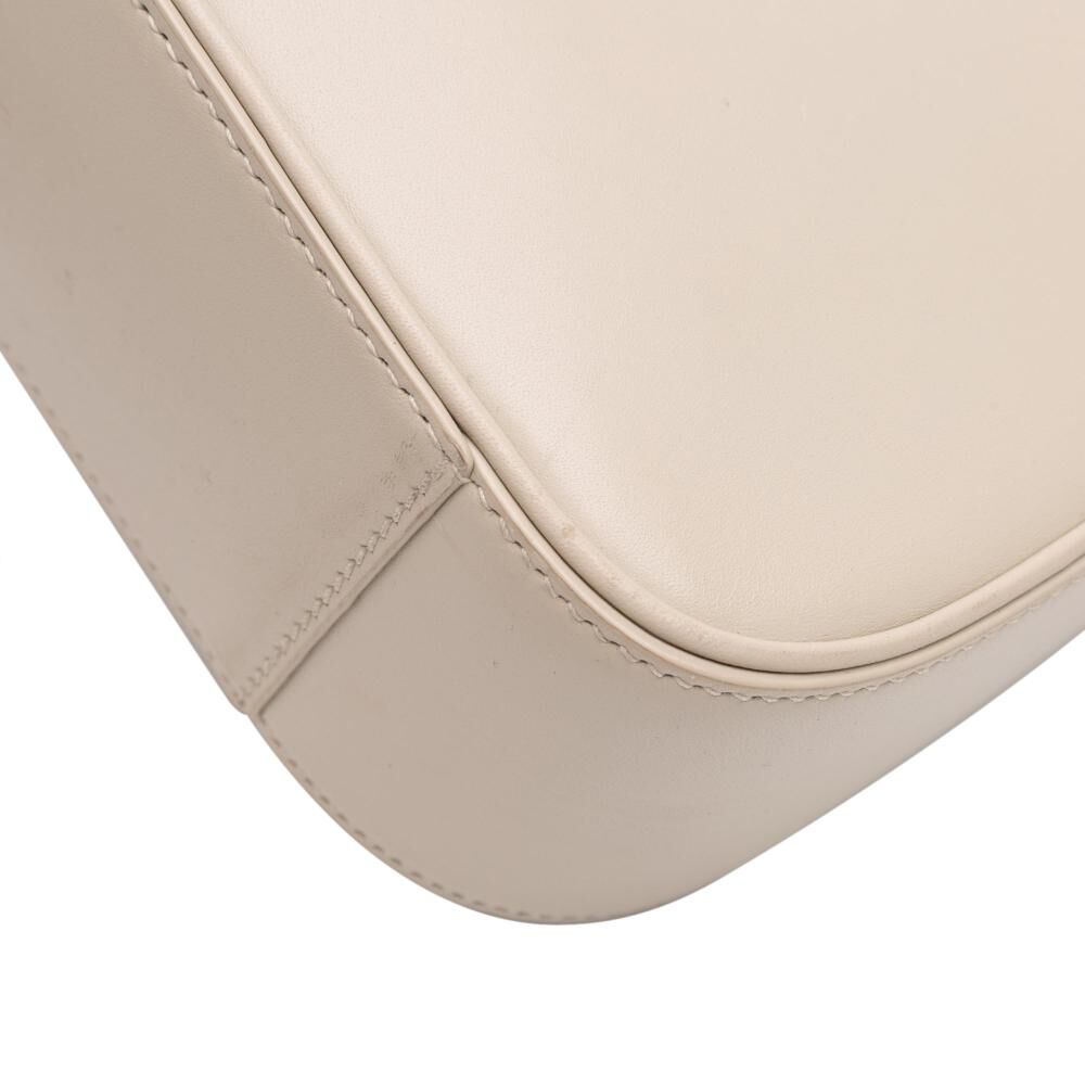 Yves Saint Laurent Shoulder Bag