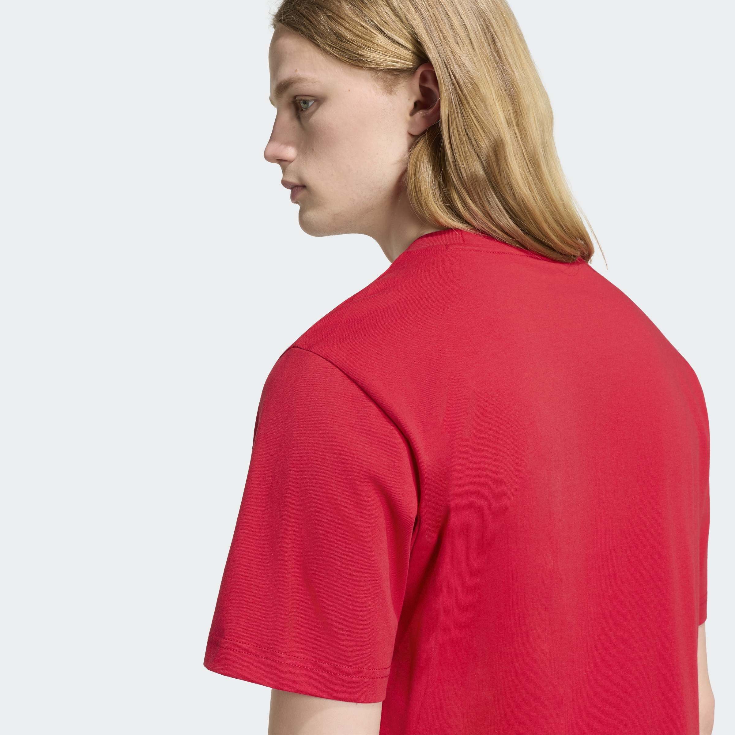 Manchester United Stadium Graphic T-Shirt