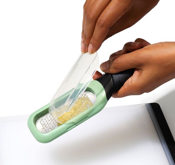 Rivejern Til Ingefær Og Hvidløg