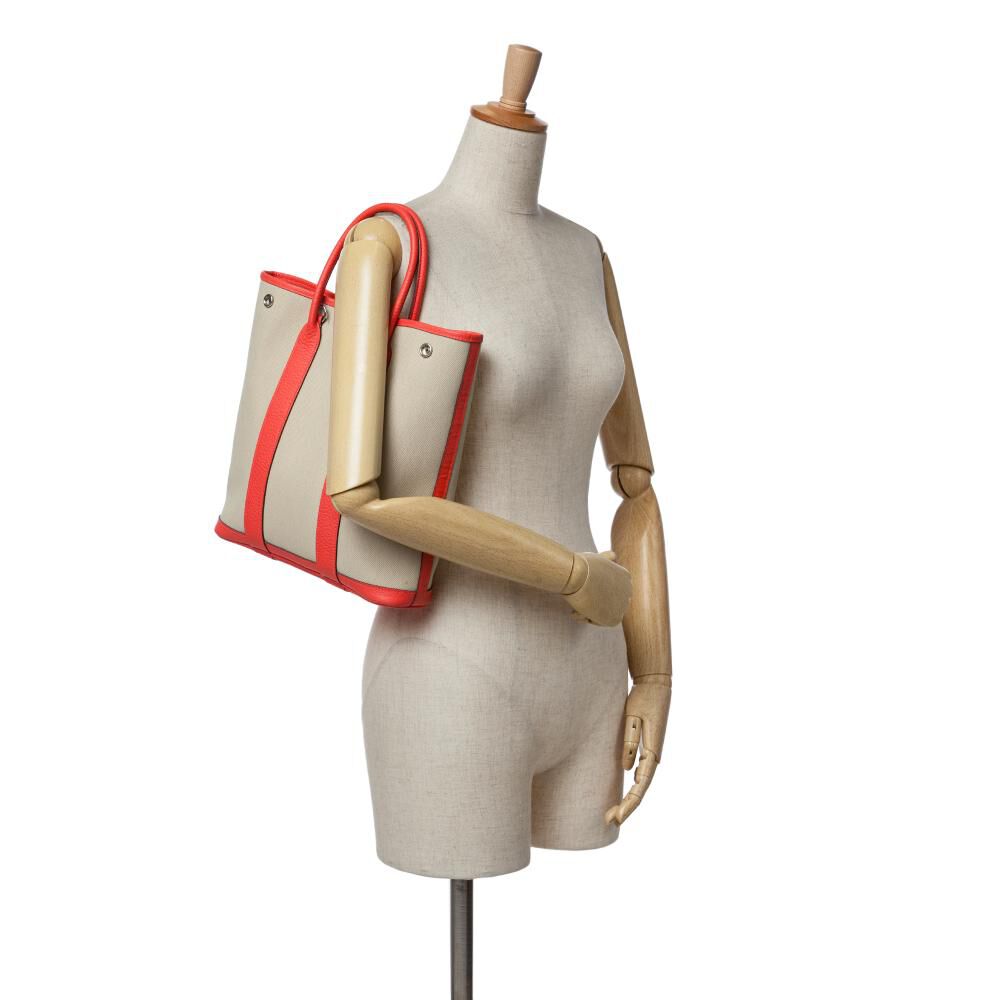 Herm&egrave;s Garden Party