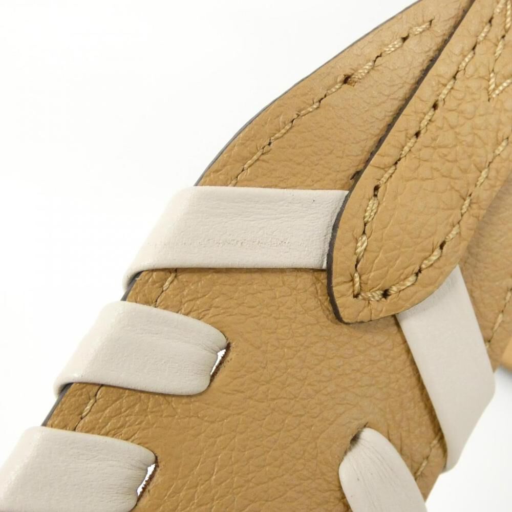 Louis Vuitton On My Side