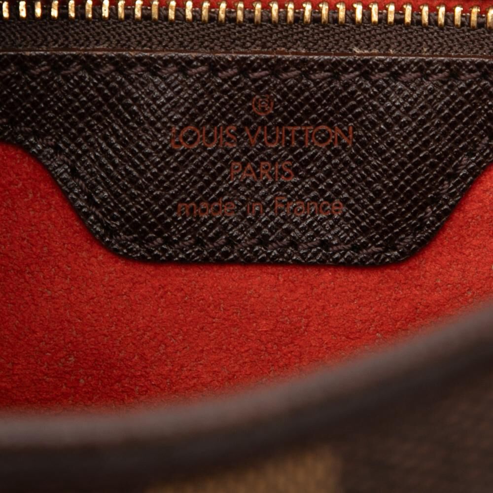 Louis Vuitton Marais