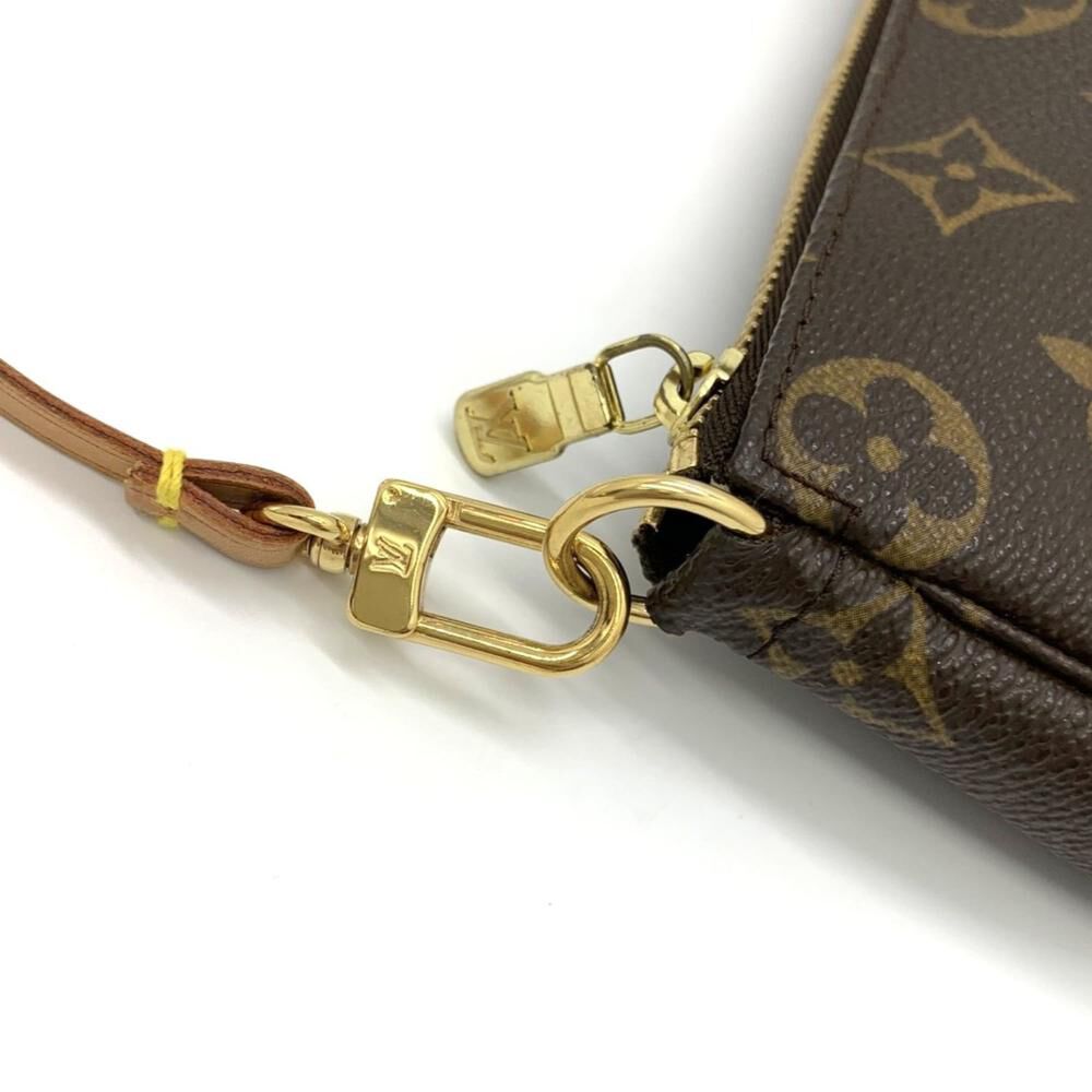 Louis Vuitton Pochette Accessoires