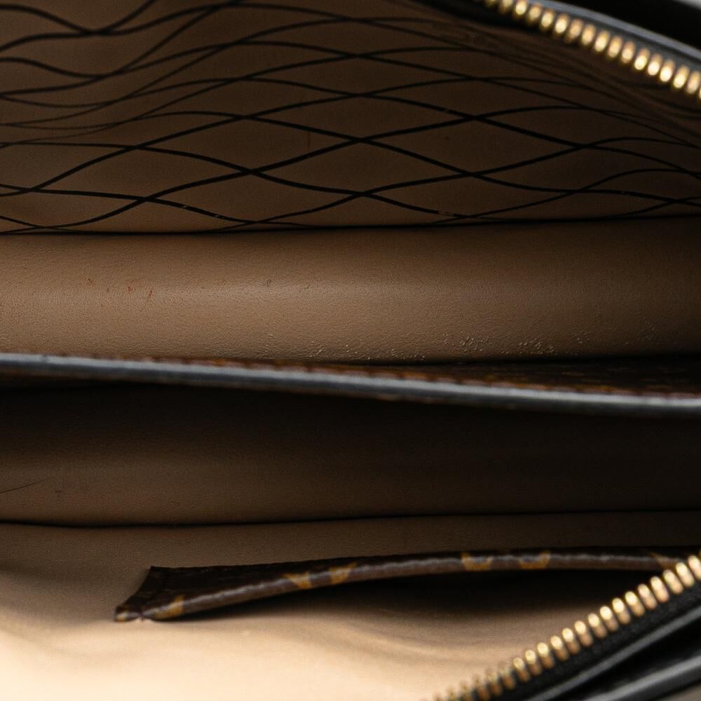 Louis Vuitton Clutch