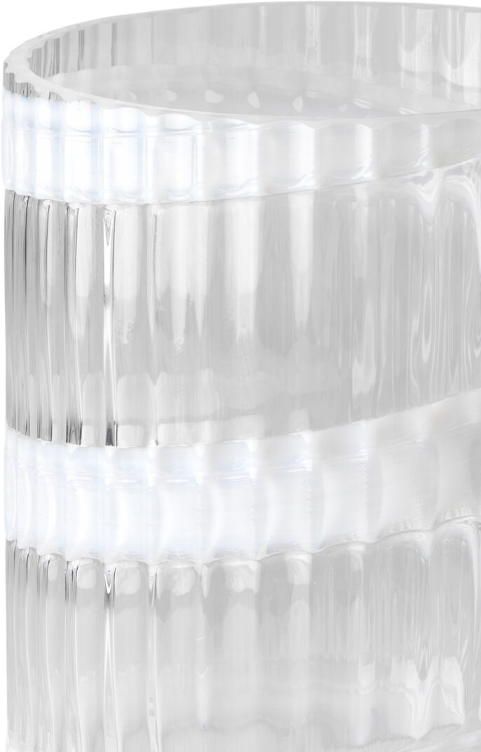 Lyngby Vase H20. 5 cm swirl hvid mundbl&aelig;st glas