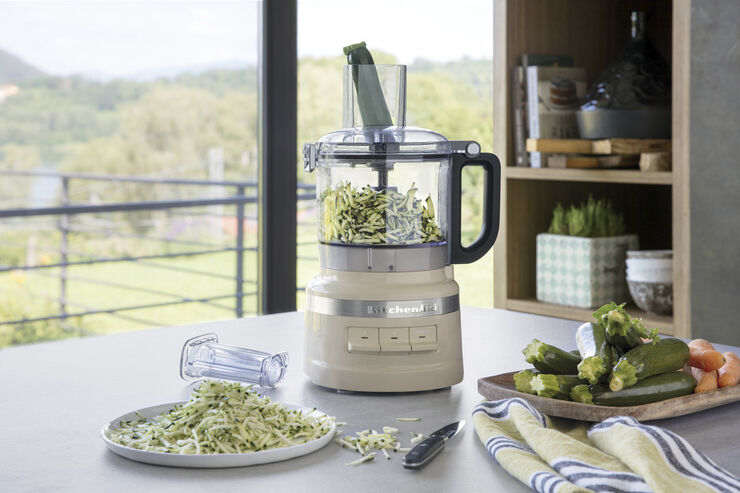 7 Cup foodprocessor creme KitchenAid