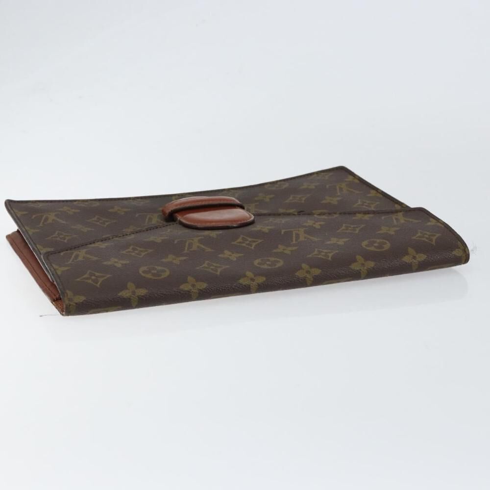 Louis Vuitton Clutch