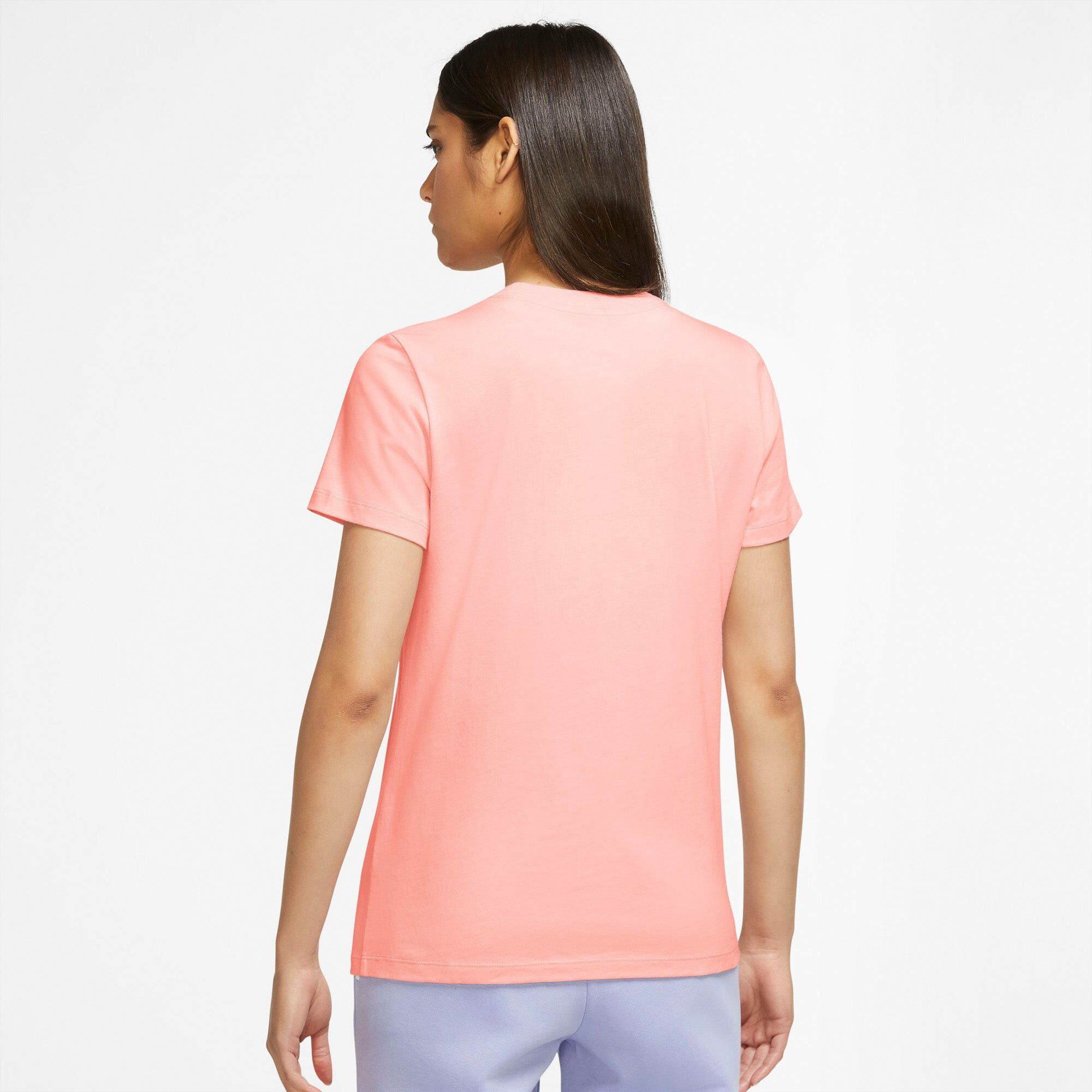 Sportswear Essential T-shirt