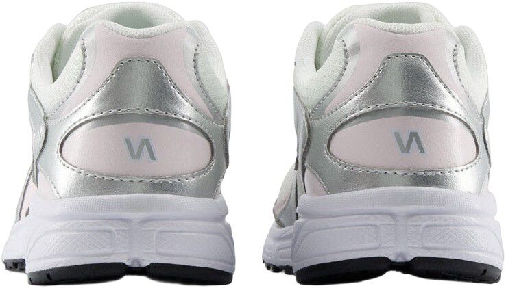 408 Sneakers