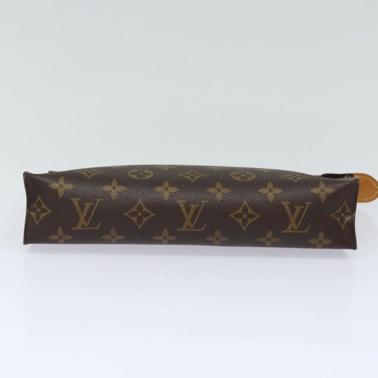 Louis Vuitton Poche Toilette