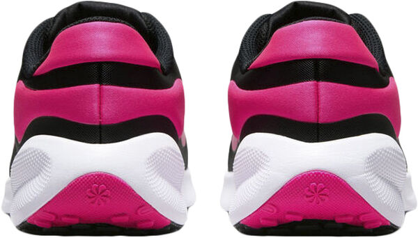 Revolution 7 sneakers