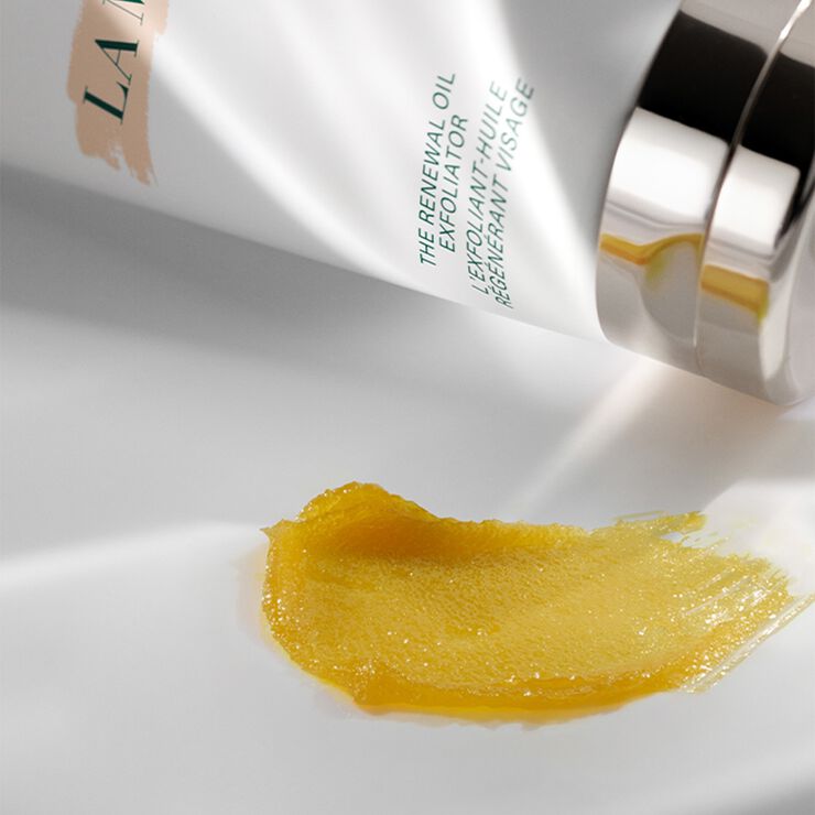 The Renewal Oil Exfoliator Peeling