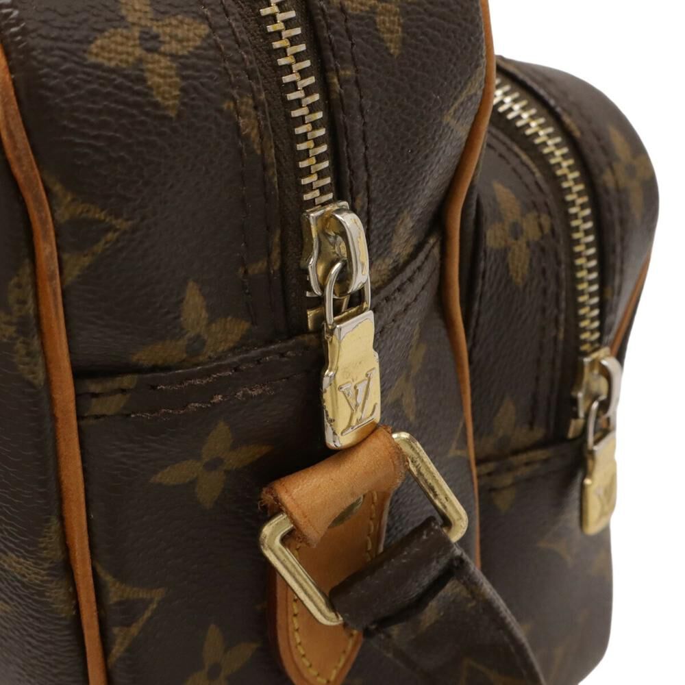 Louis Vuitton Shoulder Bags