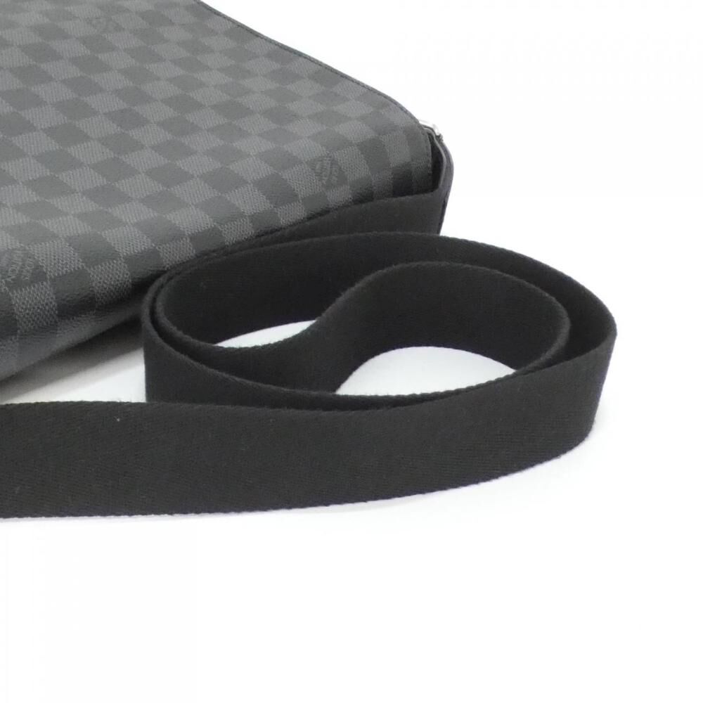 Louis Vuitton District