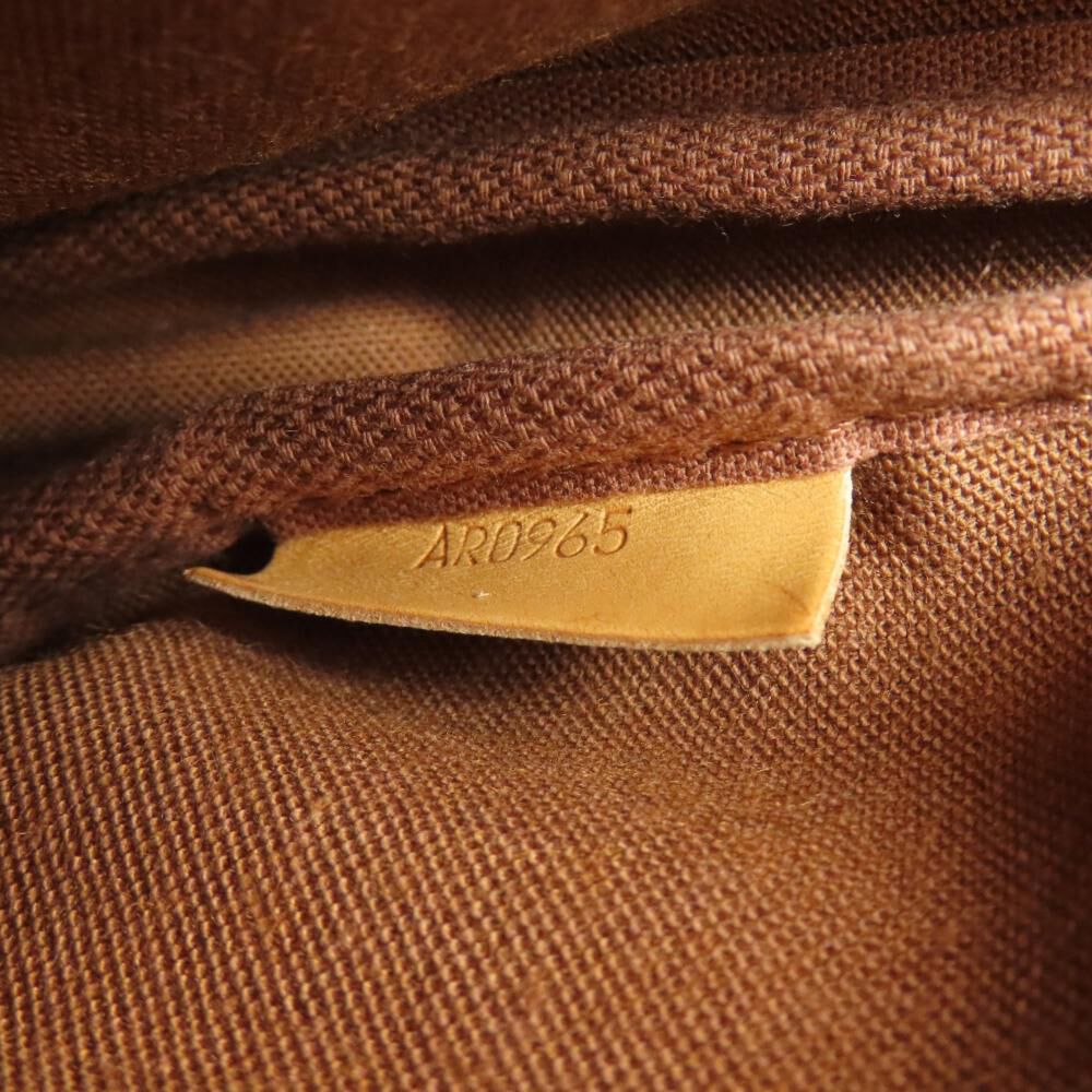 Louis Vuitton Saumur