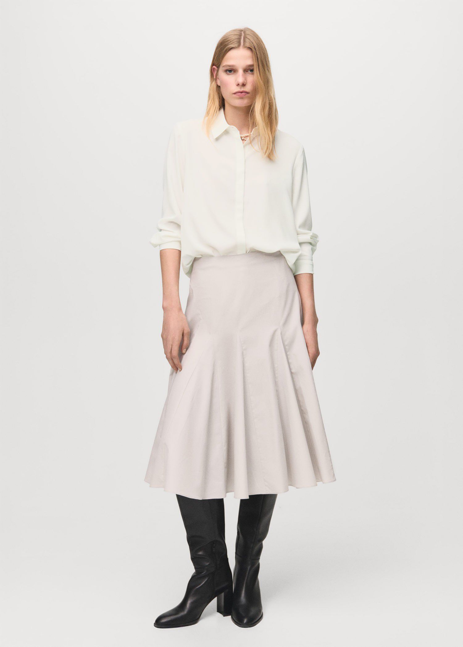 Fluid long-sleeved blouse