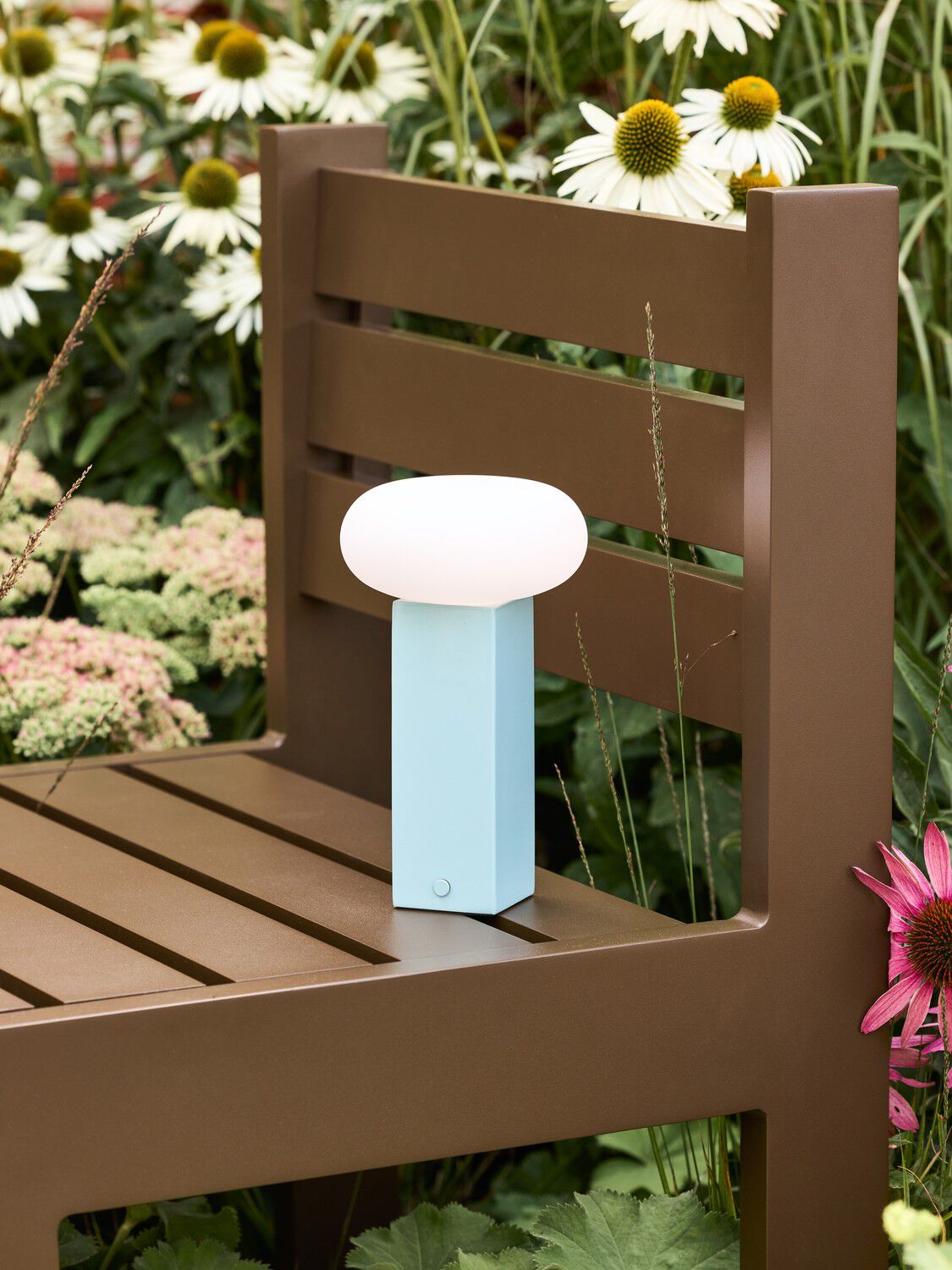 Low Portable Lamp Blue