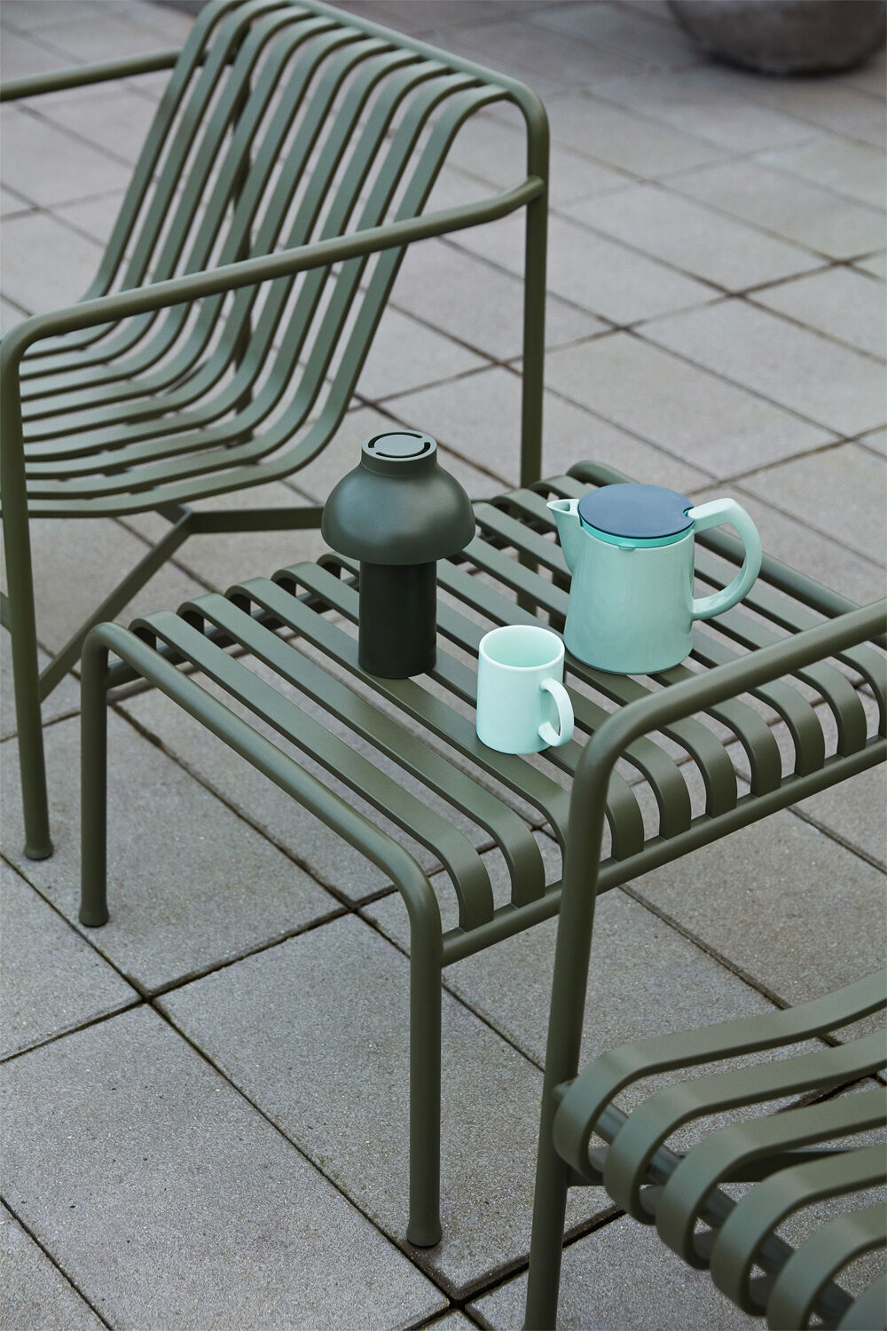 Palissade Ottoman-Olive powder coat