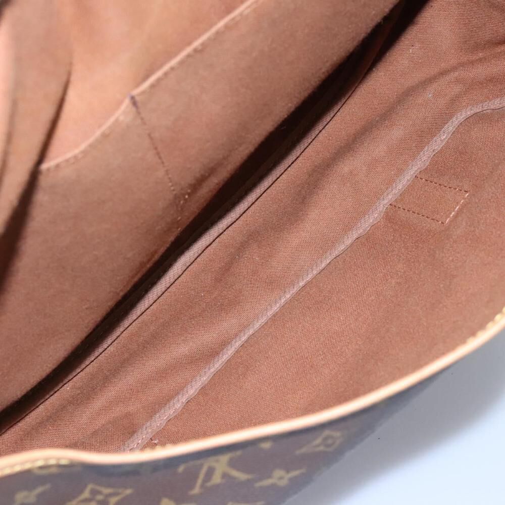 Louis Vuitton Saumur