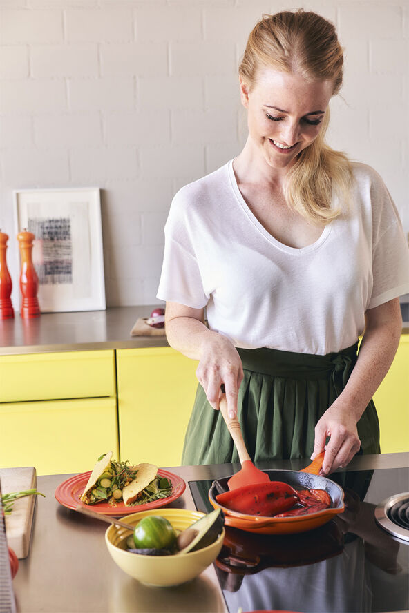 Stegepande i støbejern 23cm Volcanic