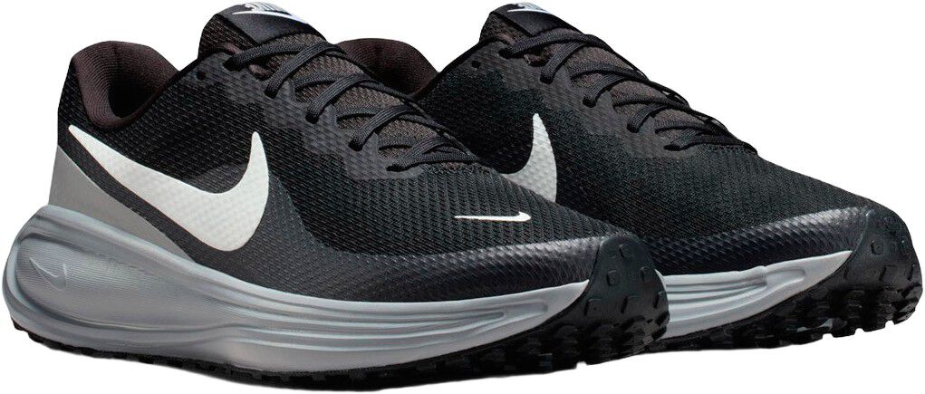 Revolution 8 Sneakers