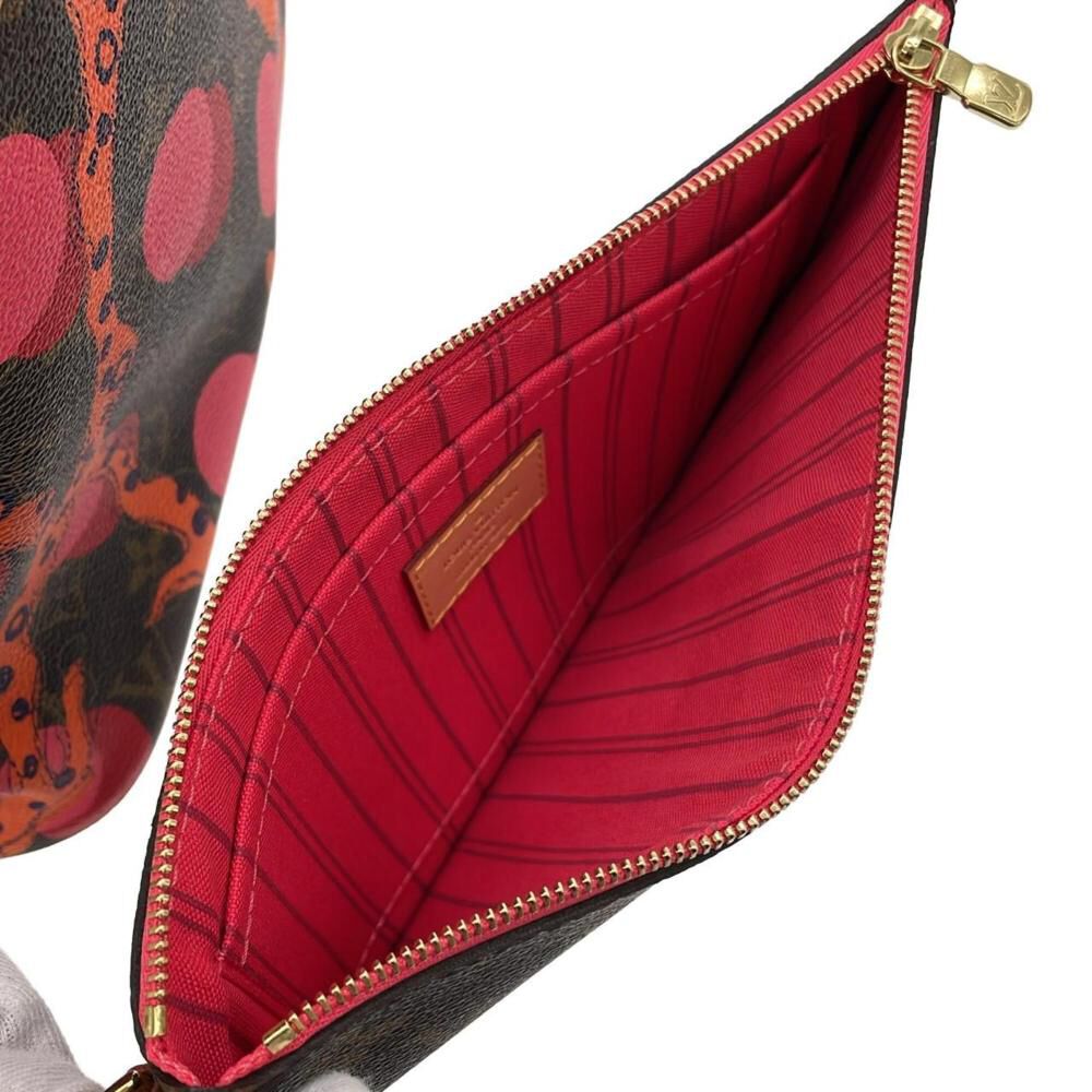 Louis Vuitton Neverfull