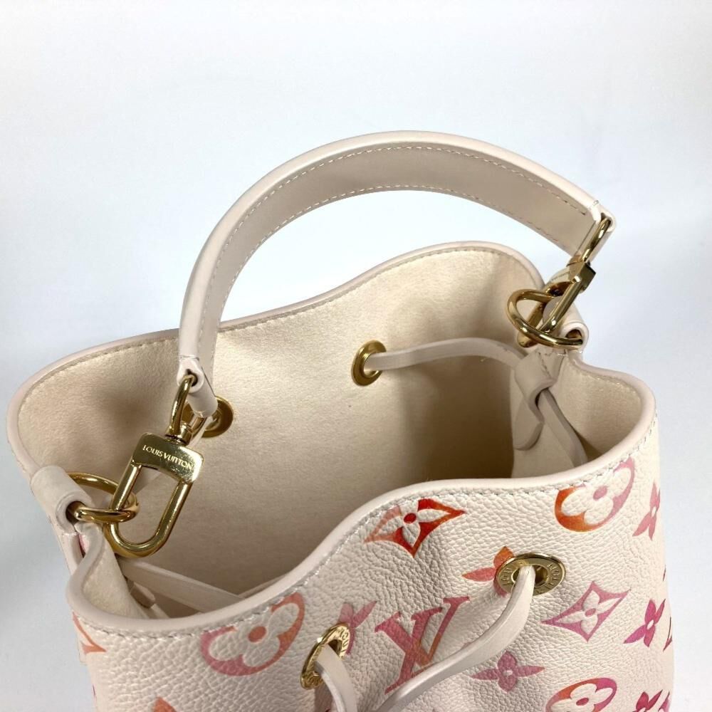 Louis Vuitton Neoneo