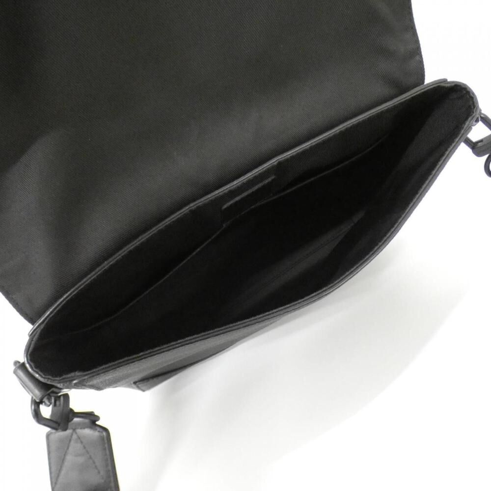 Louis Vuitton Messenger