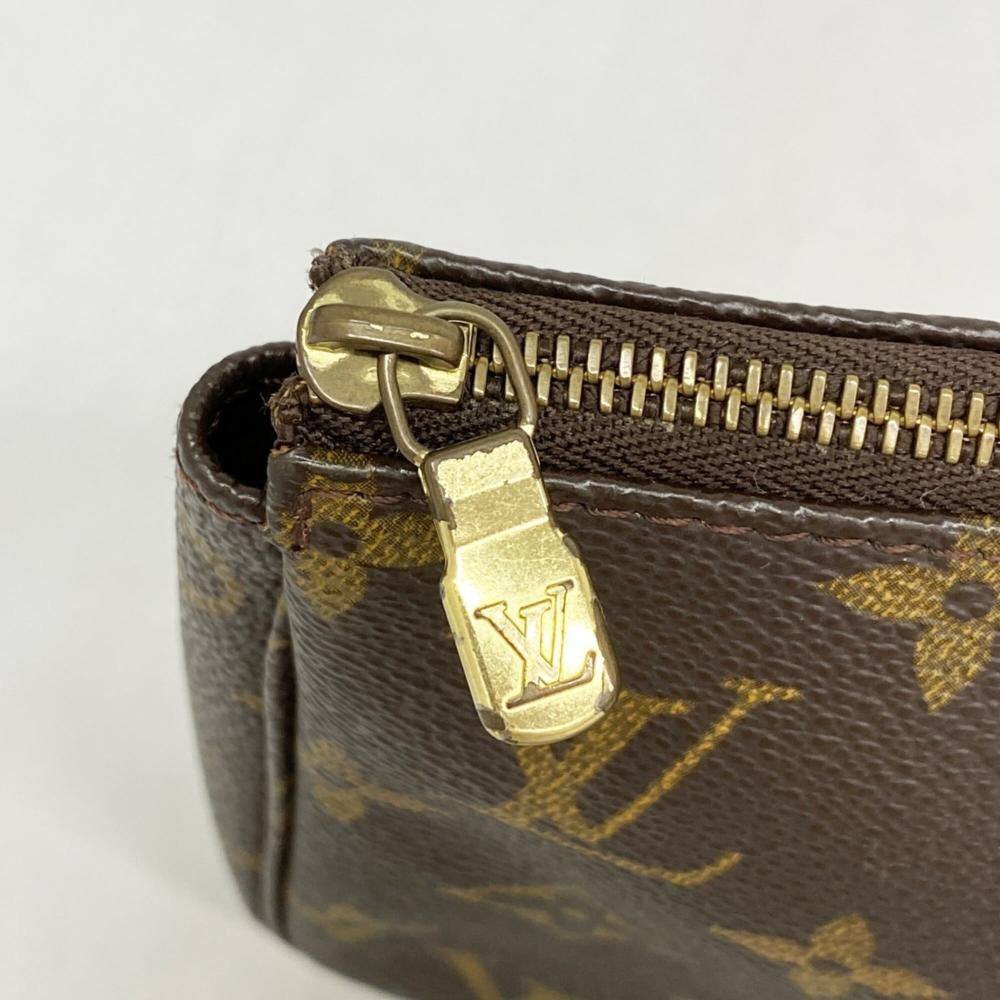 Louis Vuitton Pochette Accessoires