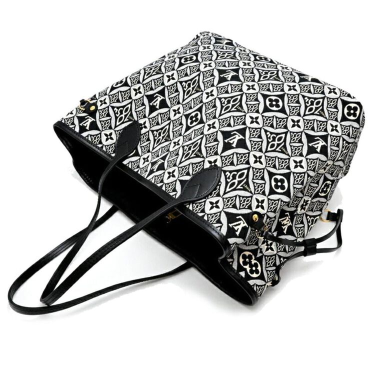 Louis Vuitton Neverfull