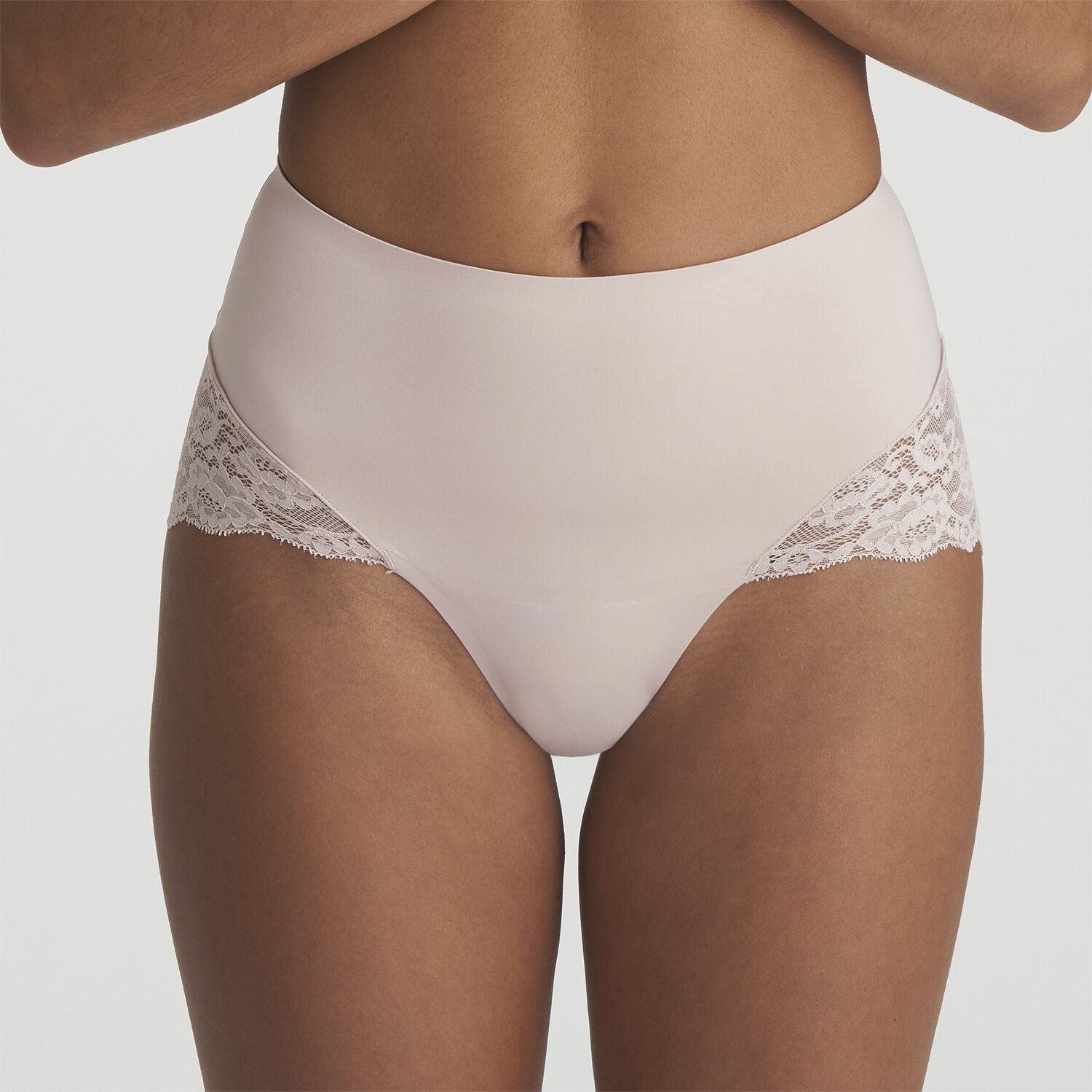 Color Studio h&oslash;je trusser, med let shape effekt