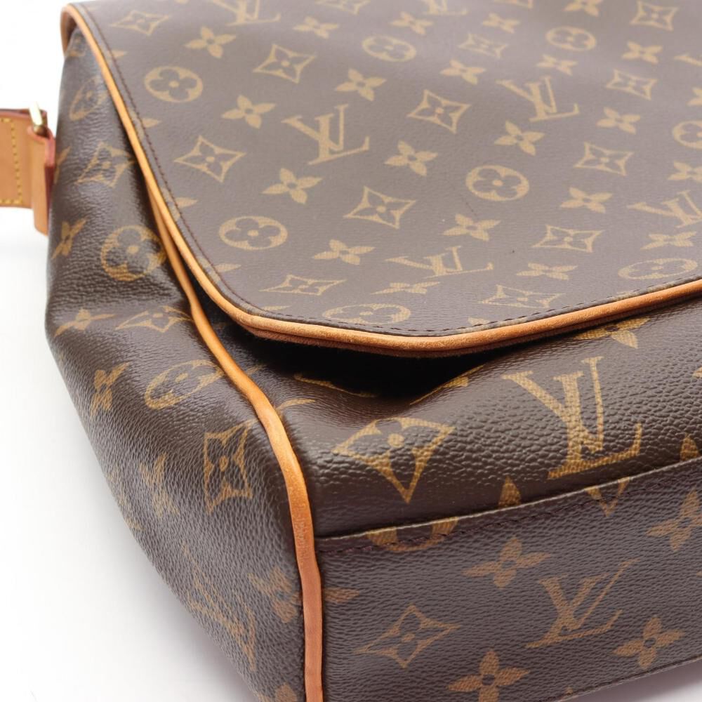 Louis Vuitton Shoulder Bags