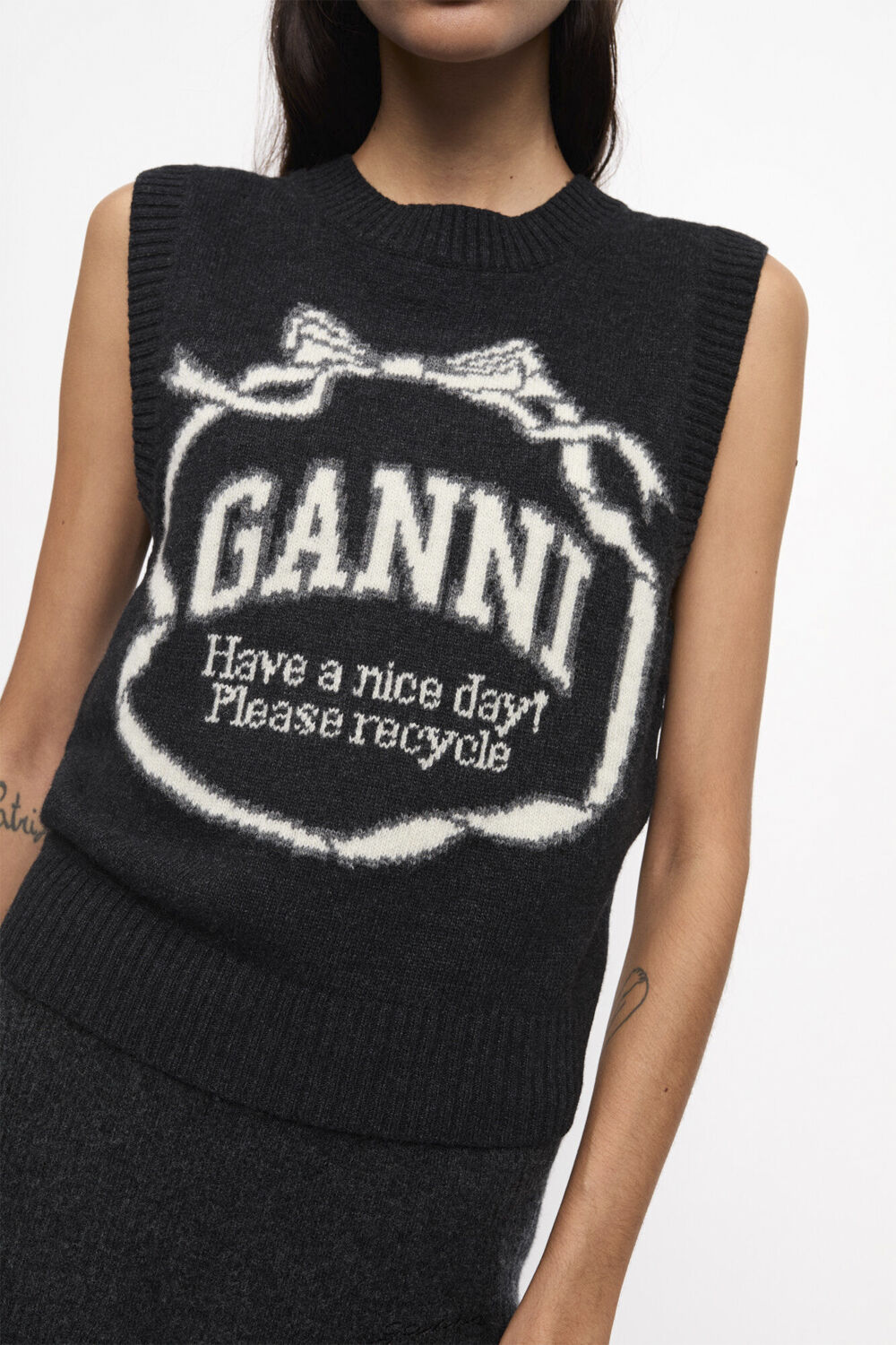 Graphic Wool Mix Bow Vest