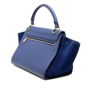 C&eacute;line Trapeze