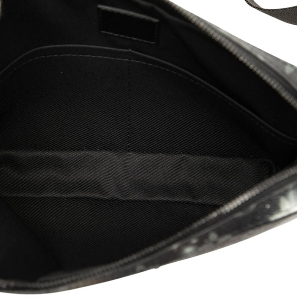 Louis Vuitton Messenger