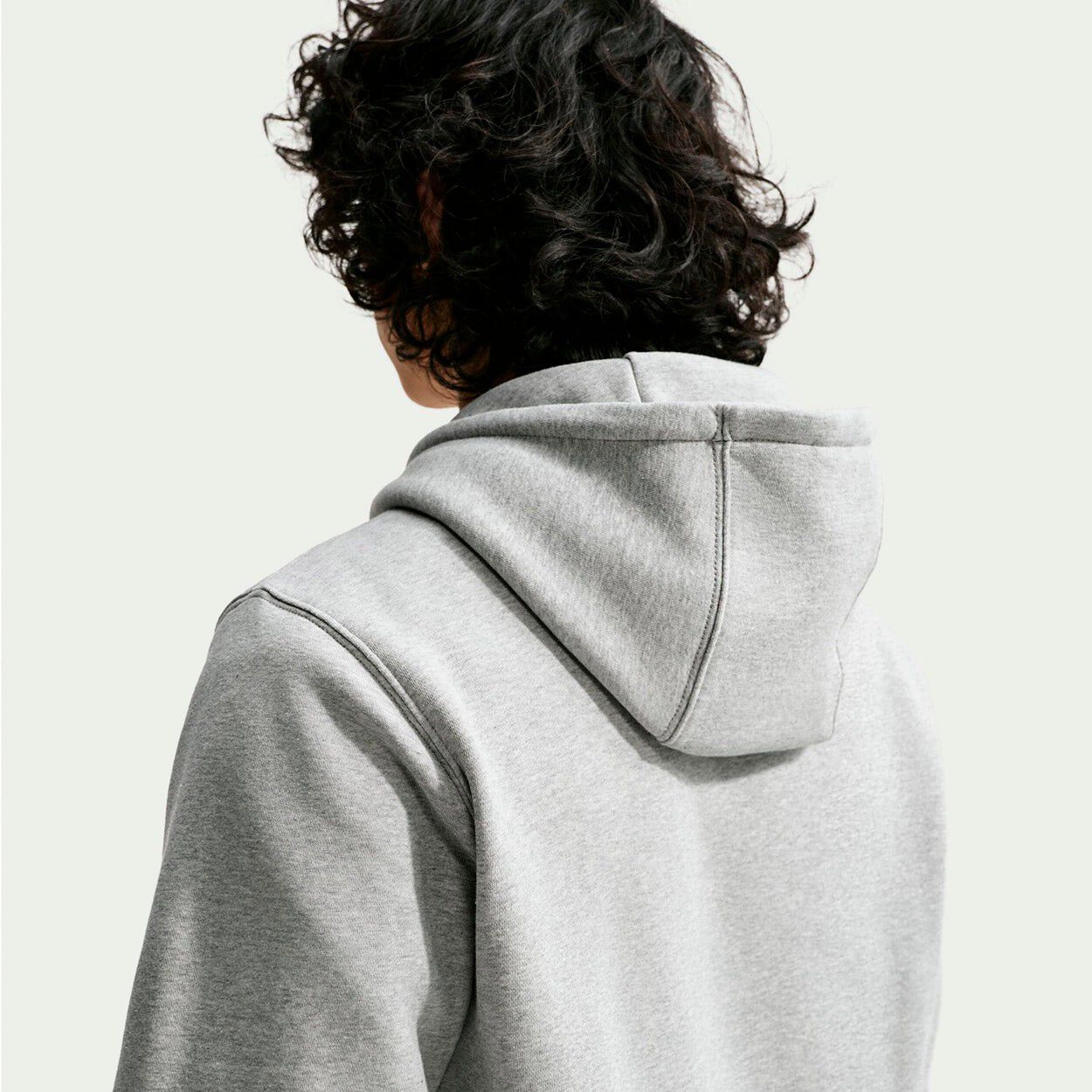Club Pullover H&aelig;ttetr&oslash;je