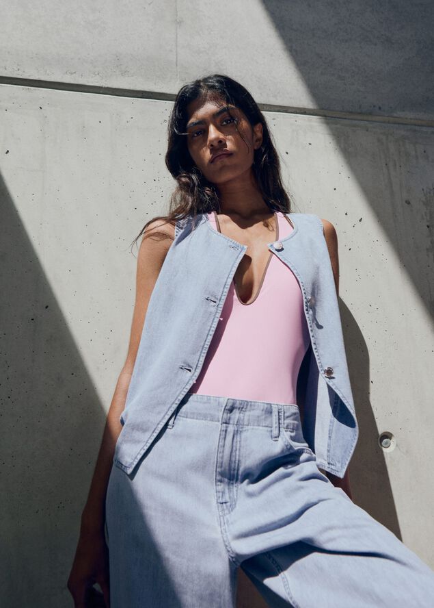 Buttoned denim gilet