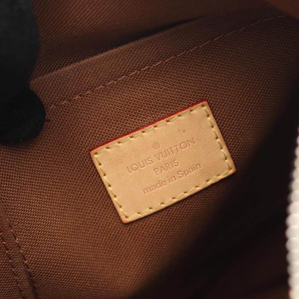 Louis Vuitton Shoulder Bags