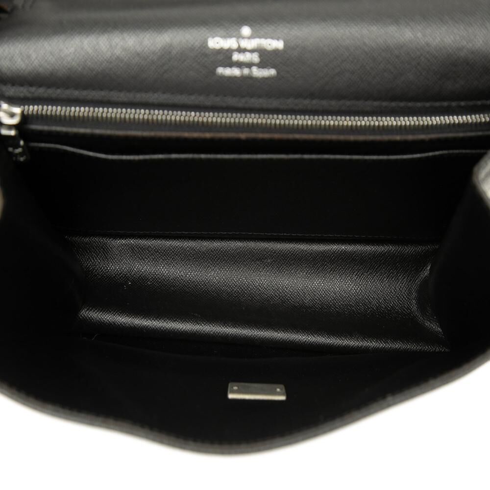 Louis Vuitton Clutch