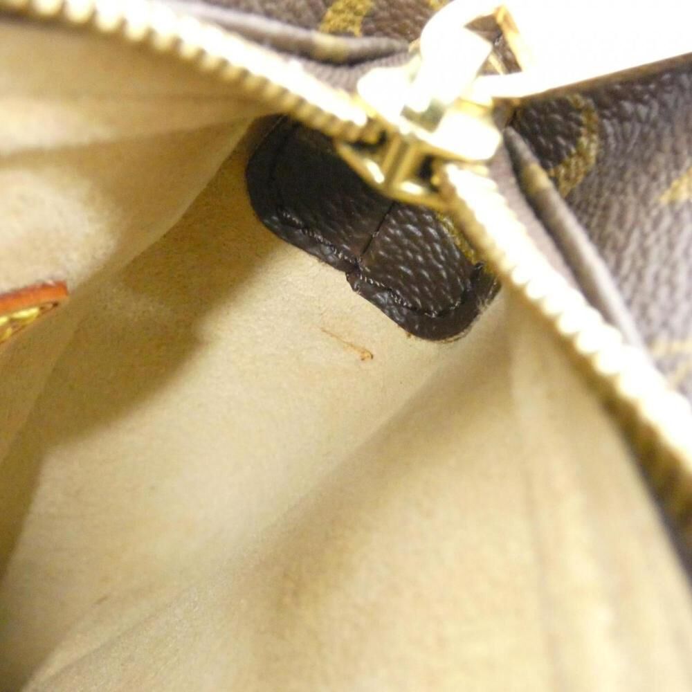 Louis Vuitton Shoulder Bags