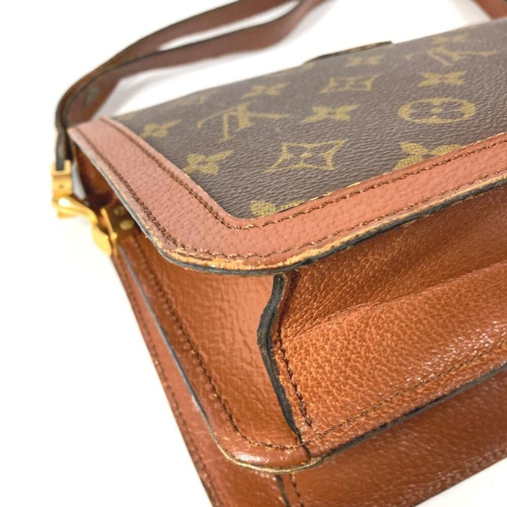 Louis Vuitton Shoulder Bags