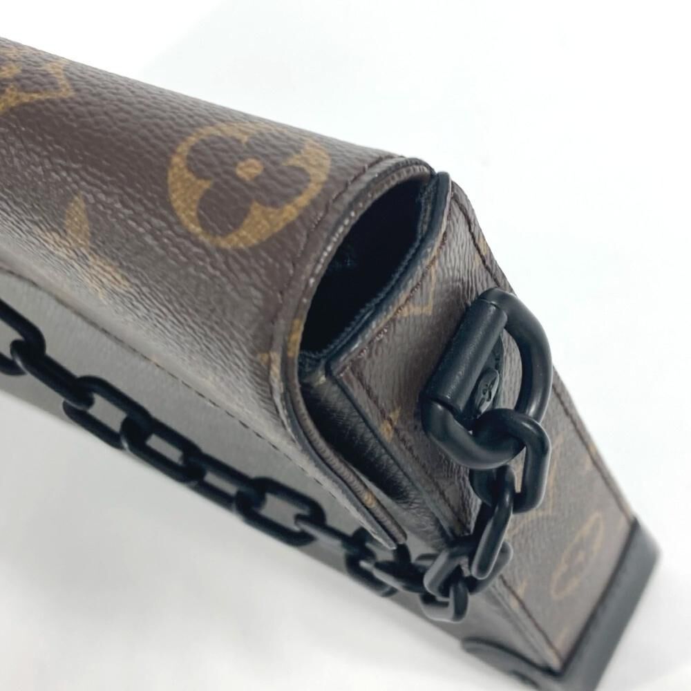 Louis Vuitton Clutch