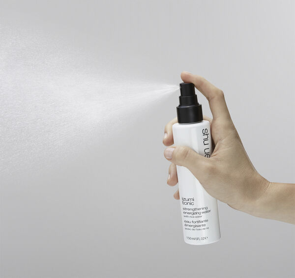 izumi tonic strengthening energizing water