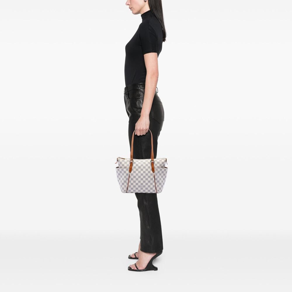Louis Vuitton Totally