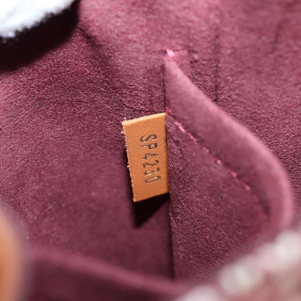 Louis Vuitton Sac Plat