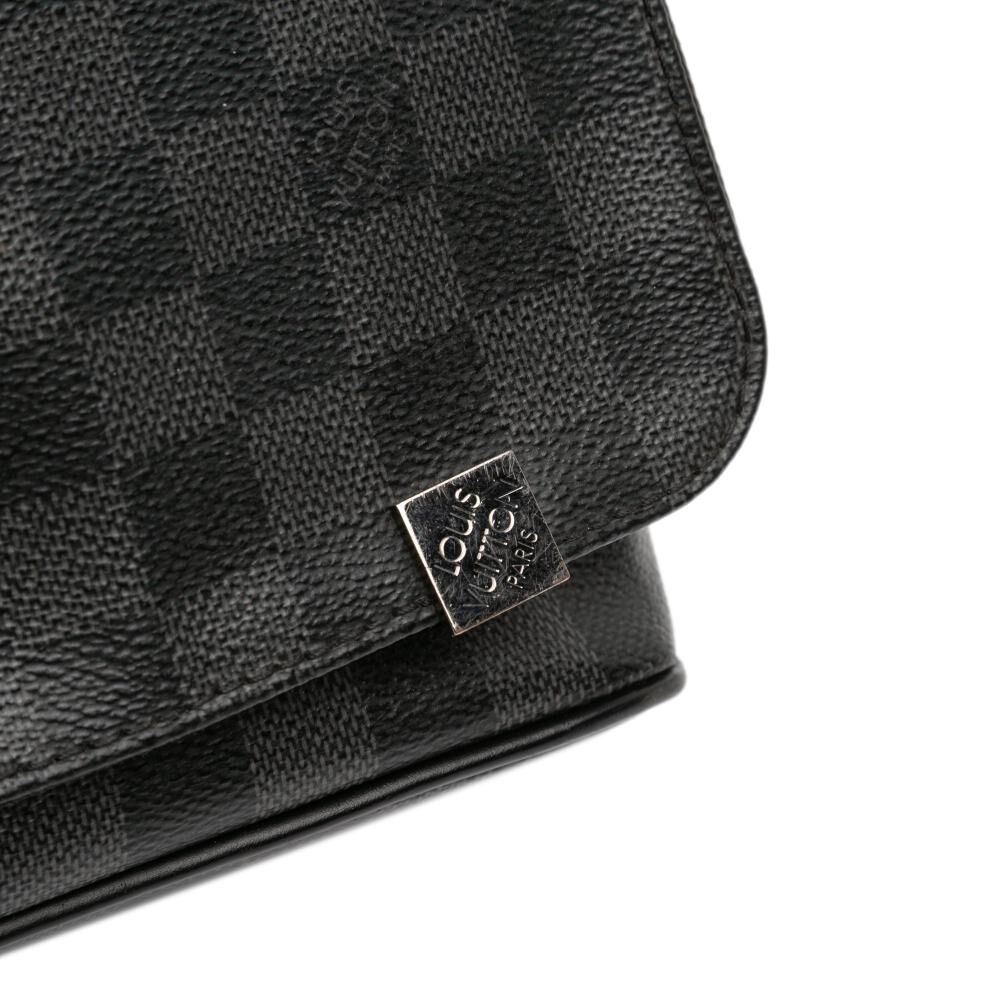 Louis Vuitton District