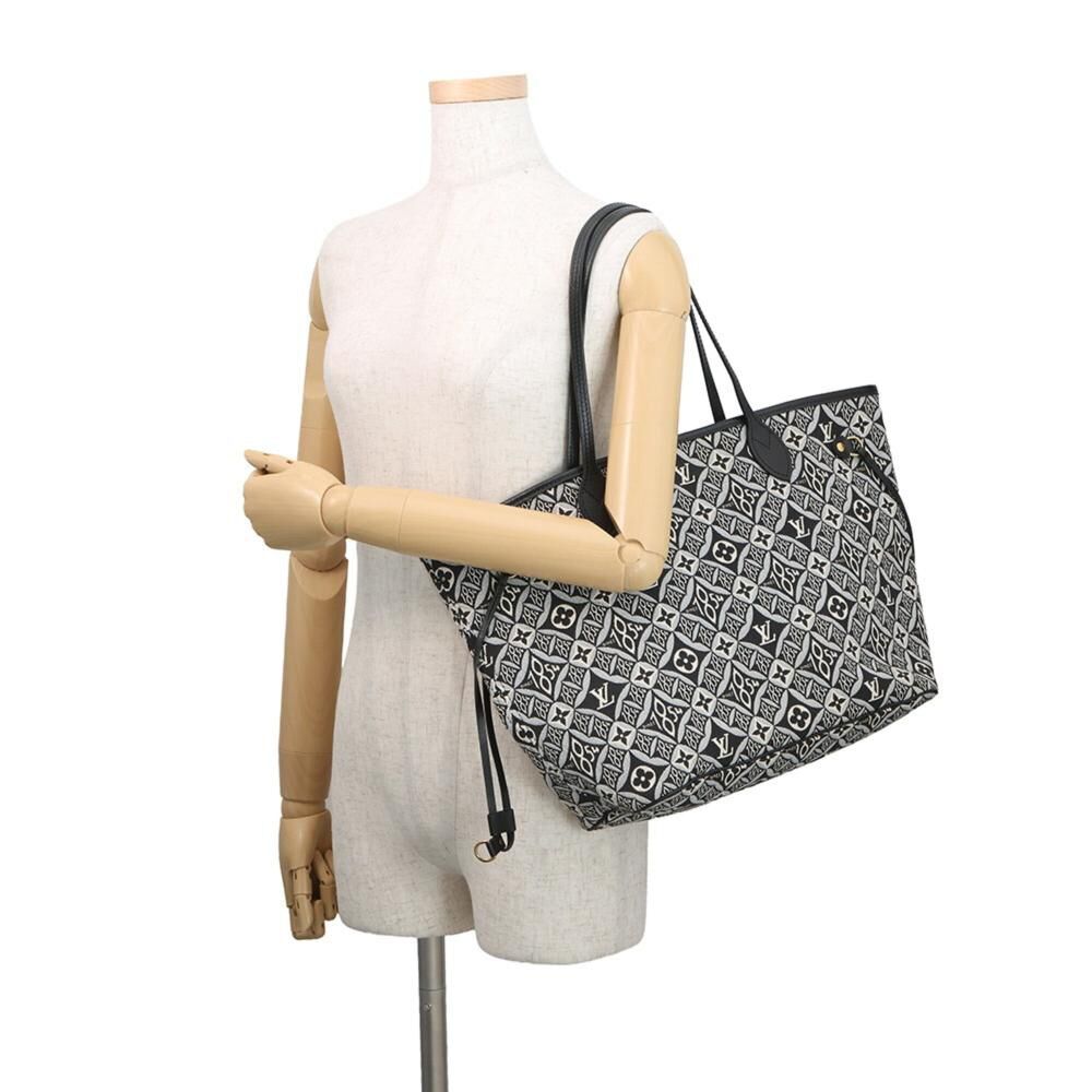 Louis Vuitton Neverfull