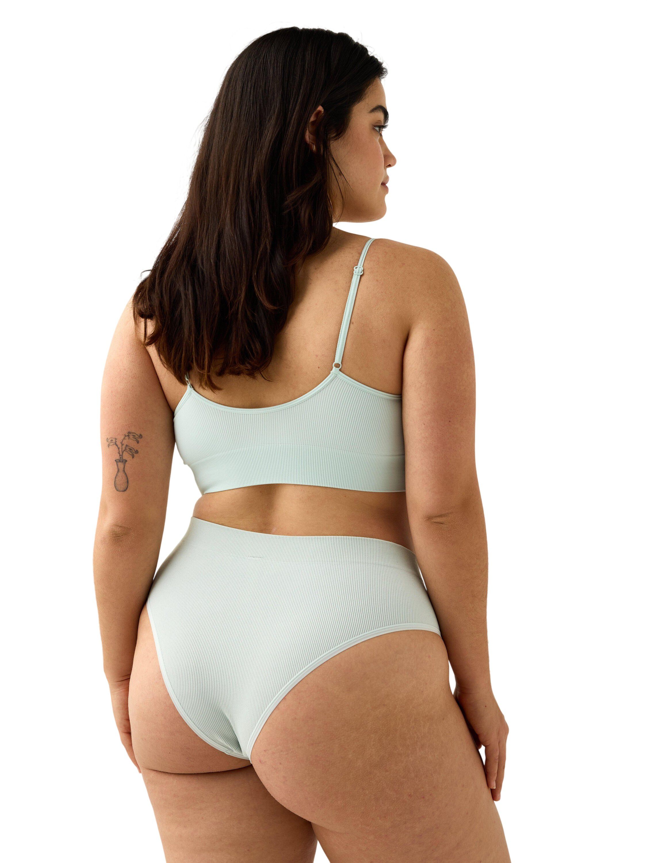 Ribbestrikket braziliantruse med s&oslash;