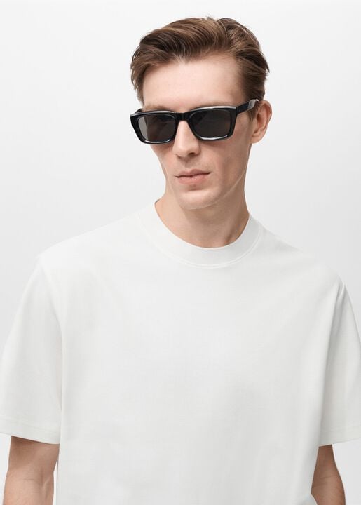 Regular-fit textured t-shirt