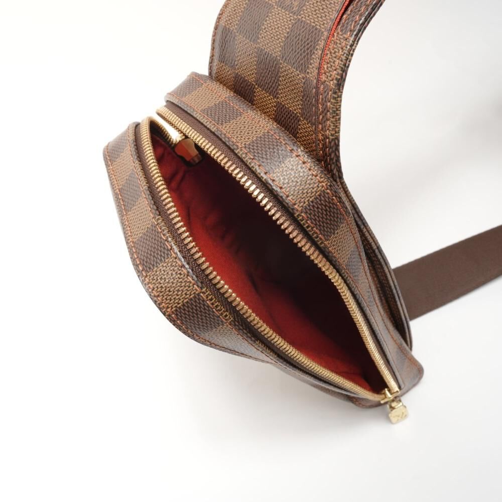 Louis Vuitton Shoulder Bags